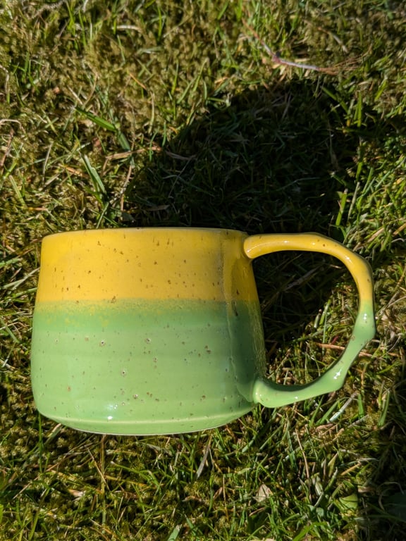 Kop gul og grøn billede 2