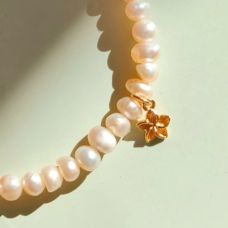 Elfenbens-blomst armbånd billede 2