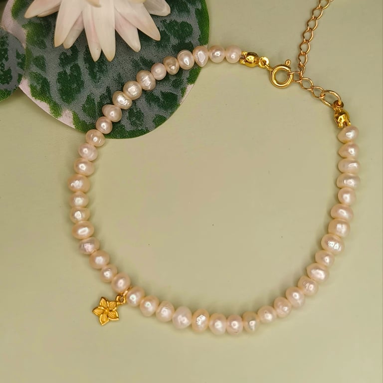 Elfenbens-blomst armbånd billede 3