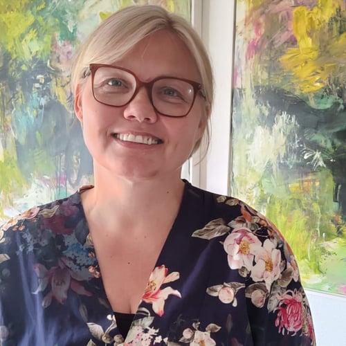 Portræt af Art by Tenna 