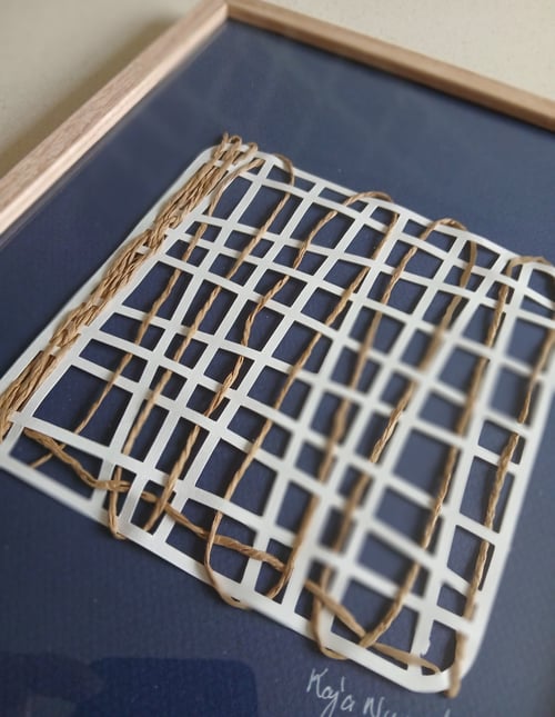 A4, papirværk, marineblå, indrammet  (2)