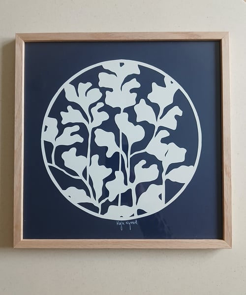 30x30cm papercut, Marineblå, indrammet 