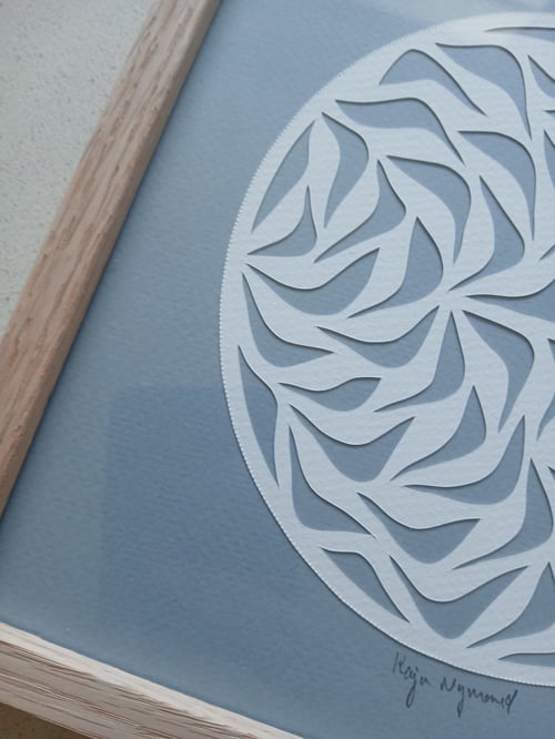 20x20cm, papercut, dueblå, indrammet  (2)