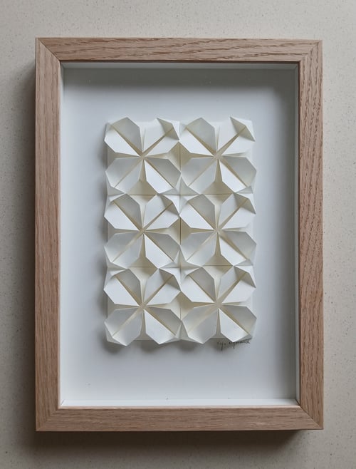 A4 foldet papirværk, massiv eg indramning