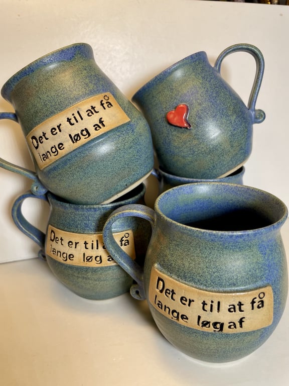 Keramik krus med tekst, Det er til at få lange løg af.  billede 3