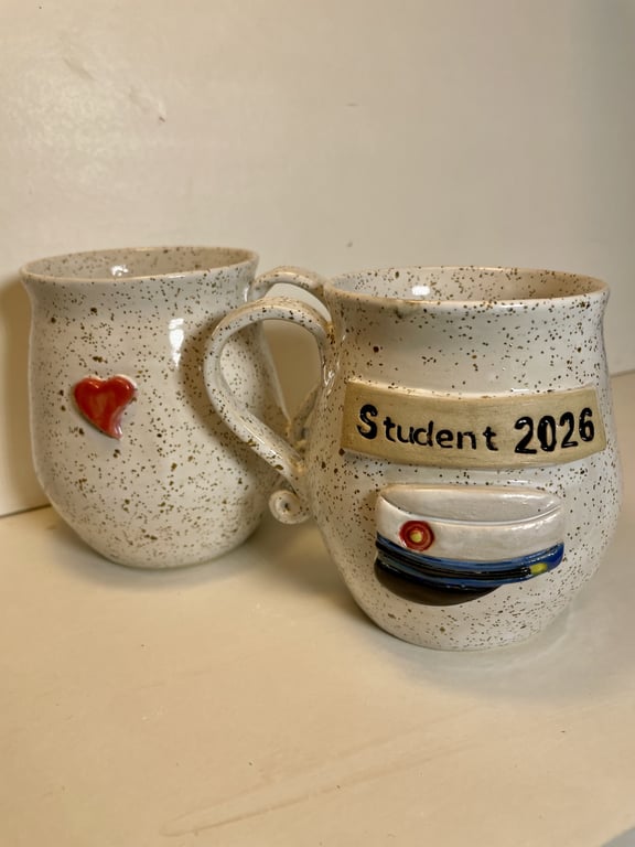 Keramik krus med tekst - Studenter krus 2026 HHX billede 3
