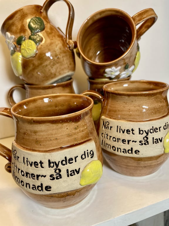 Keramik krus med tekst - Når livet byder dig citroner, så lav limonade billede 3