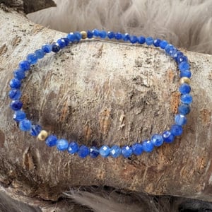 Naturlig blå kyanit armbånd 3mm – produktbillede