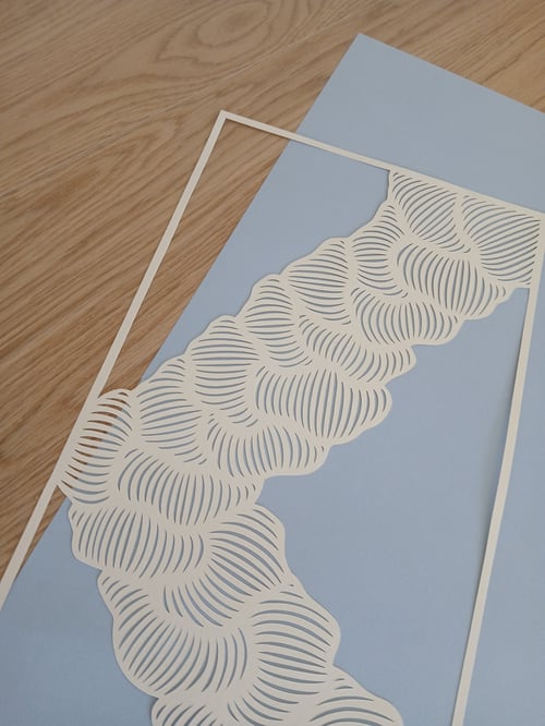 30x60cm, papercut I ivory, stålblå, indrammet  (2)