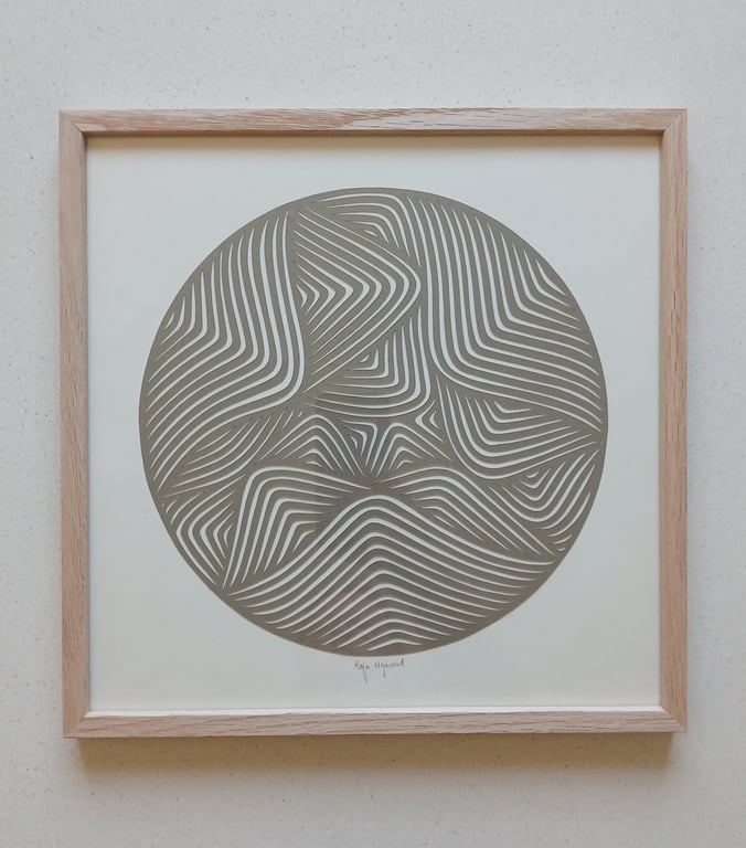 30x30cm, papercut. khaki, indrammet  billede 2