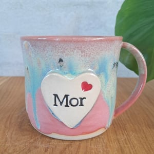 Mor koppen i denne smukke nordlys glasur kan indeholde 400 ml. – produktbillede