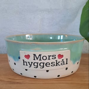 Mors hyggeskål er 6,5 cm høj og 16 cm i diameter – produktbillede