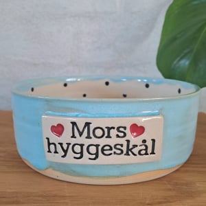 Mors hyggeskål er 5,5 cm høj og 15 cm i diameter – produktbillede