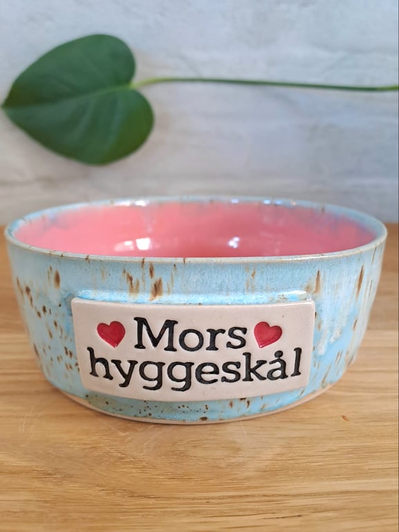 Mors hyggeskål er 5,5 cm høj og 14,5 cm i diameter