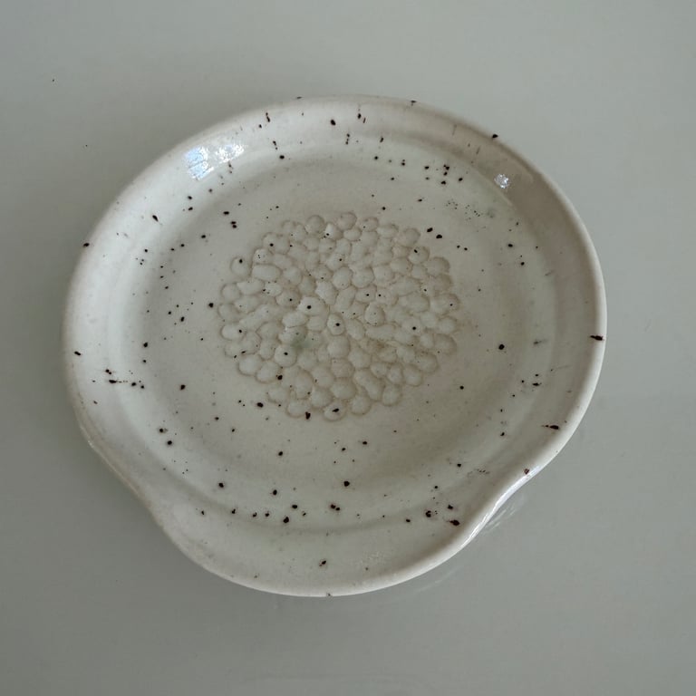 Skeholder med rive, råhvid med nister billede 3