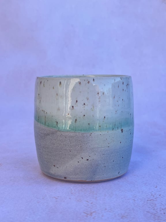 Grøn far kop. 350 ml. H: 8,5 cm billede 2