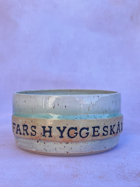 Grøn fars Hyggeskål. D: 13,5. H: 6,5 cm
