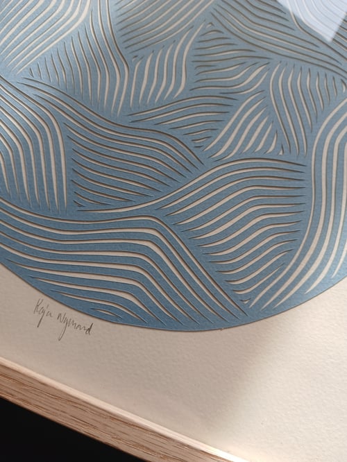 30x30cm, papercut, dueblå, ivory, indrammet  (2)