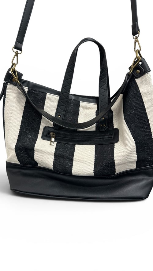 Laura taske, Beige-Black stipes. (2)