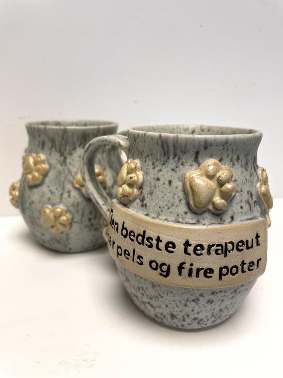 Keramik krus med tekst - Den bedste terapeut har pels og fire poter billede 2