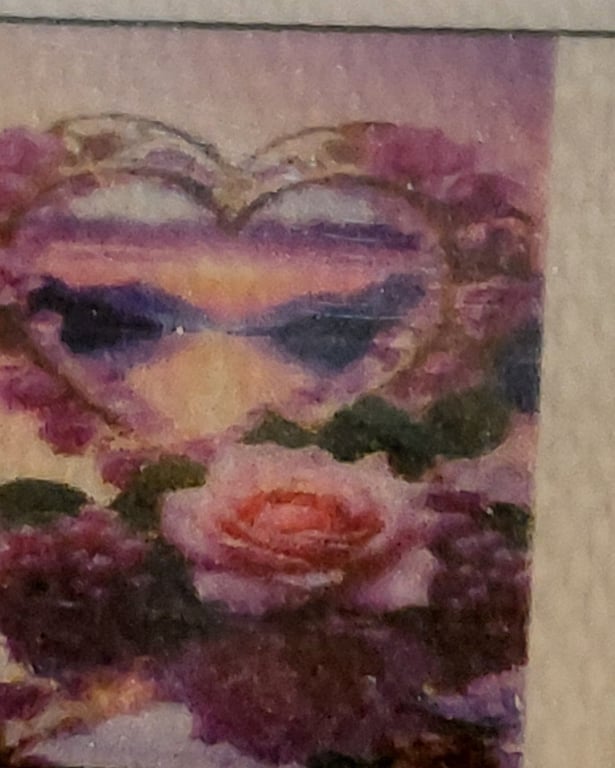 Et pænt lyserød hjerte med  en lyserød rose 30×30