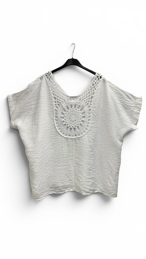 Emma viscose blouse. Beige. Onesize 36-46. (2)