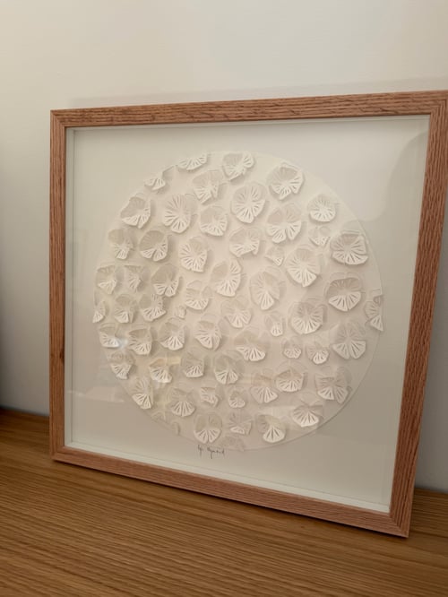 40x40cm, 3D papercut, hvid, indrammet  (7)