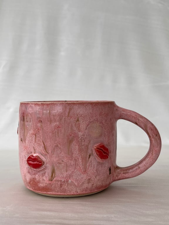 Kysse kop. 300 ml. H: 7,5 cm