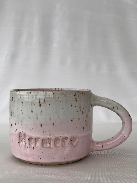 Mormor kop lyserød. 280 ml. H: 7 cm
