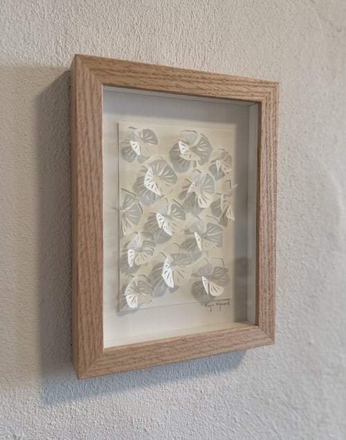 A5, 3D papercut, hvid, indrammet  (2)