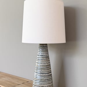 Upcycled vintage bordlampe - Riisa Keramik – produktbillede