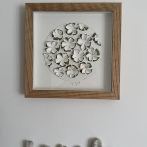 20x20cm, 3D papercut, hvid-oliven, indrammet  – produktbillede