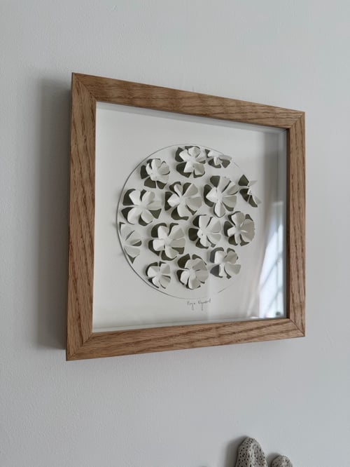 20x20cm, 3D papercut, hvid-oliven, indrammet  (2)