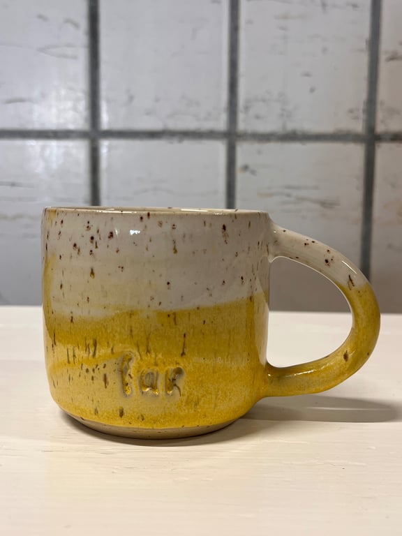 Gul far kop. 290 ml. H: 7,5 cm