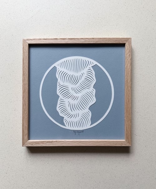20x20cm, papercut, dueblå, indrammet 