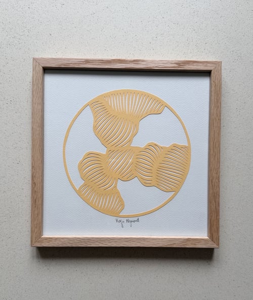 20x20cm, papercut, banana, indrammet 