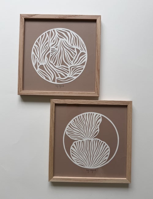 20x20cm, papercut par, nougat, indrammet 