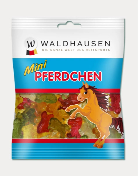 Positiv pose med Waldhausen Mini Pferdchen vingummier i form af små heste.