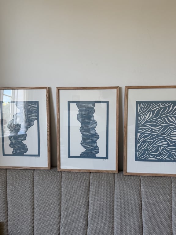 A3, papercut, dueblå, indrammet  billede 3