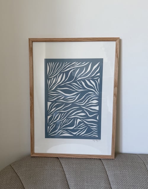 A3, papercut, dueblå, indrammet 