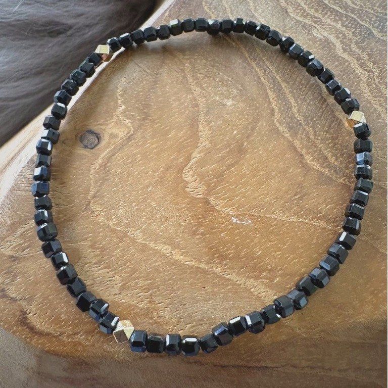 Sort spinel armbånd 2,5mm