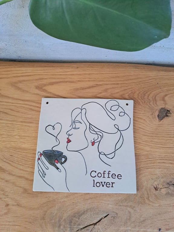 Frida - Coffee Lover  - vægophæng er 15 cm bred og 14 cm høj billede 2