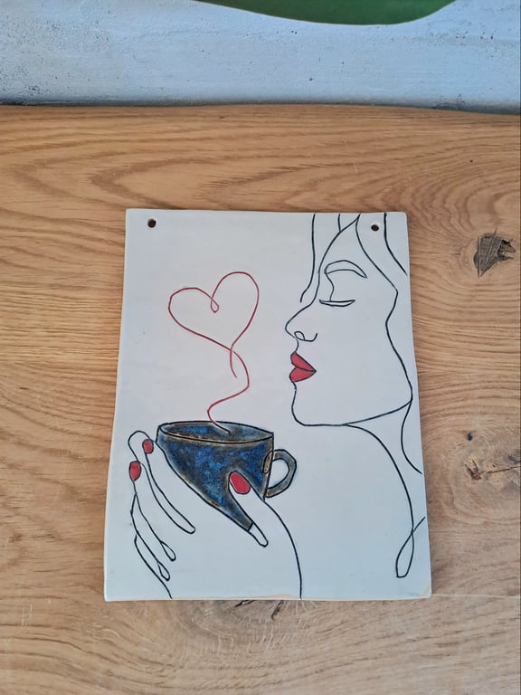 Frida vægophænget er 14,5 cm bred og 19 cm høj billede 2