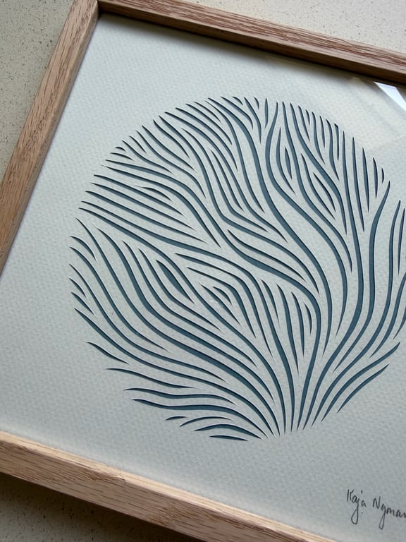 20x20cm, papercut, dueblå, indrammet  billede 2