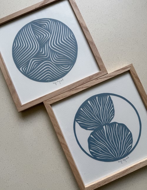 20x20cm, papercut par, dueblå, indrammet  (2)