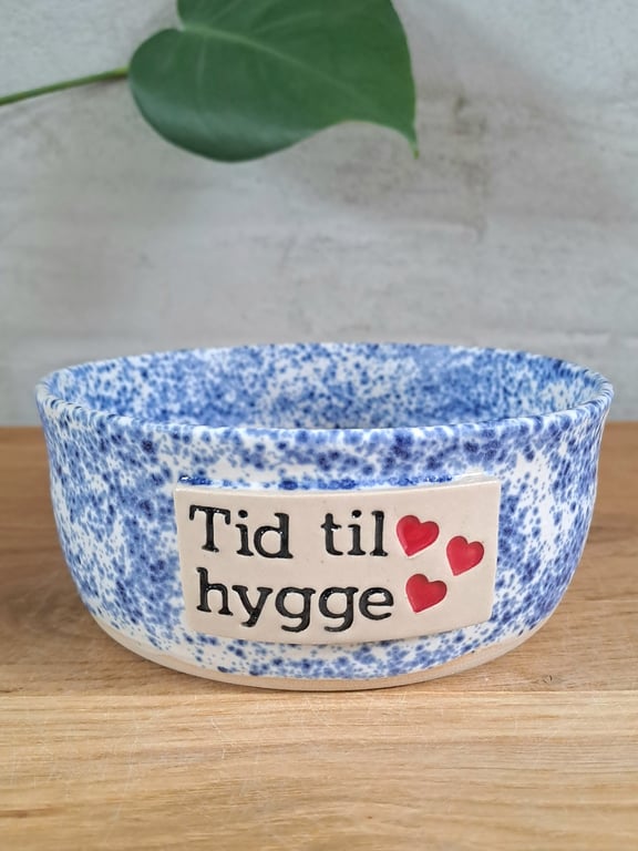 Tid til hygge skålen er 15 cm i diameter og 6 cm høj