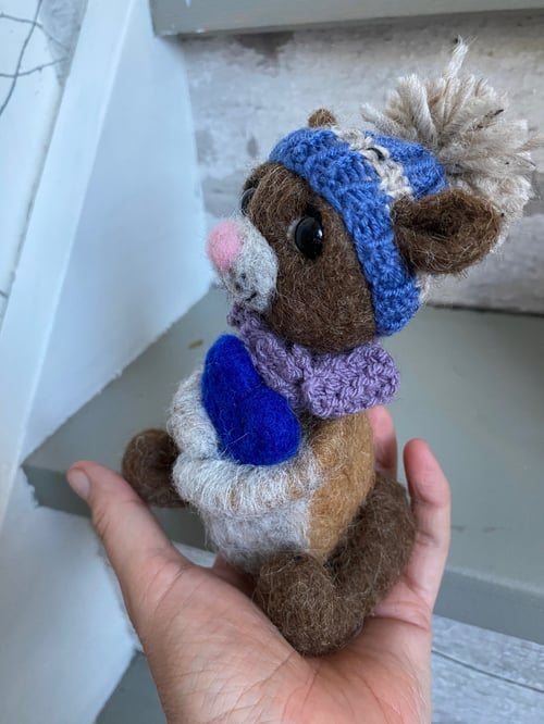 Filtet Bamse med hue (blå) (2)