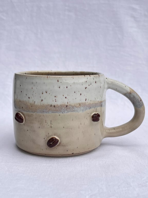Kaffebønne kop. 360 ml. H: 7,5 cm