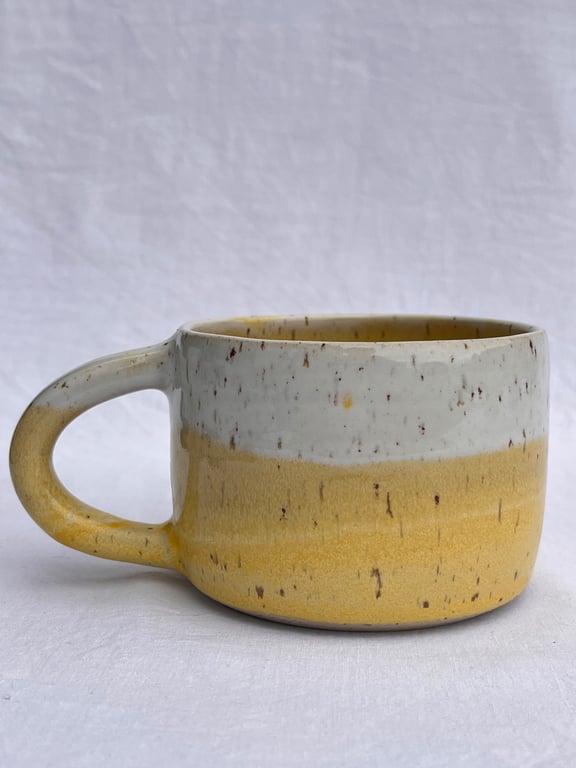 Gul kop. 310 ml. H: 6,5 cm billede 2