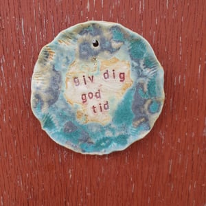 giv dig god tid - ophæng  – produktbillede